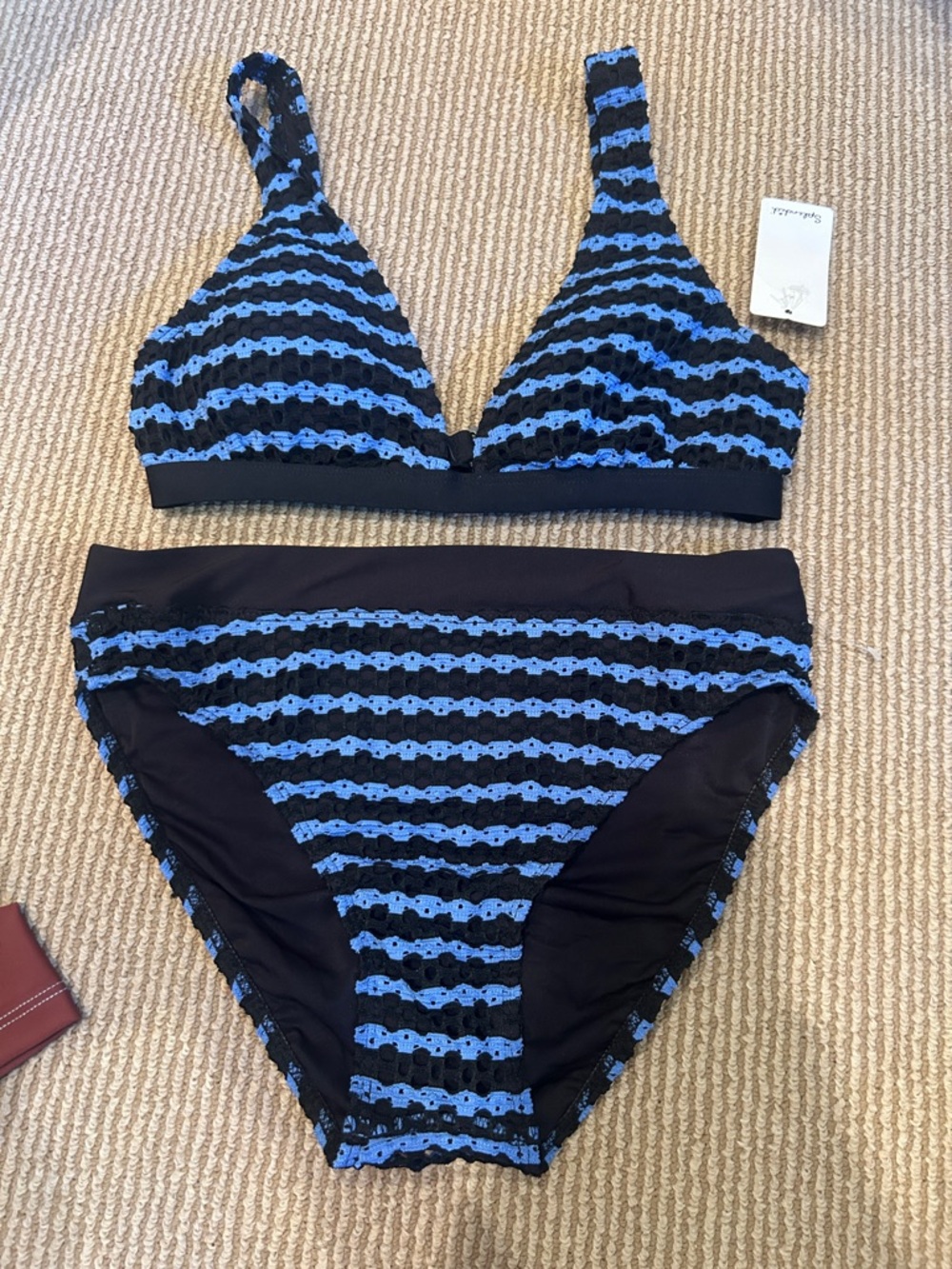 NWT SPLENDID black and blue crochet eyelet bikini set size small